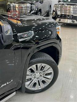 GMC Sierra